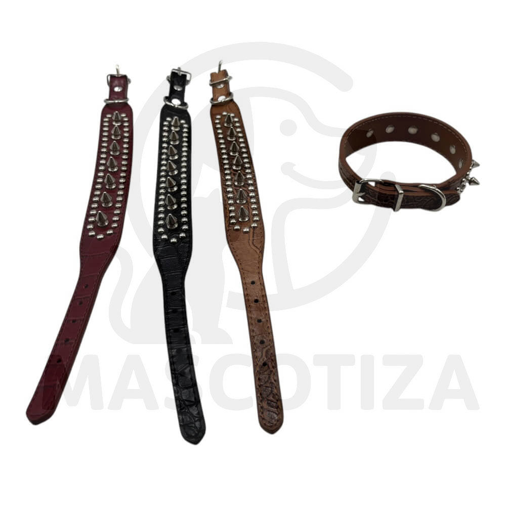 Collar con Puntas Y Tachas